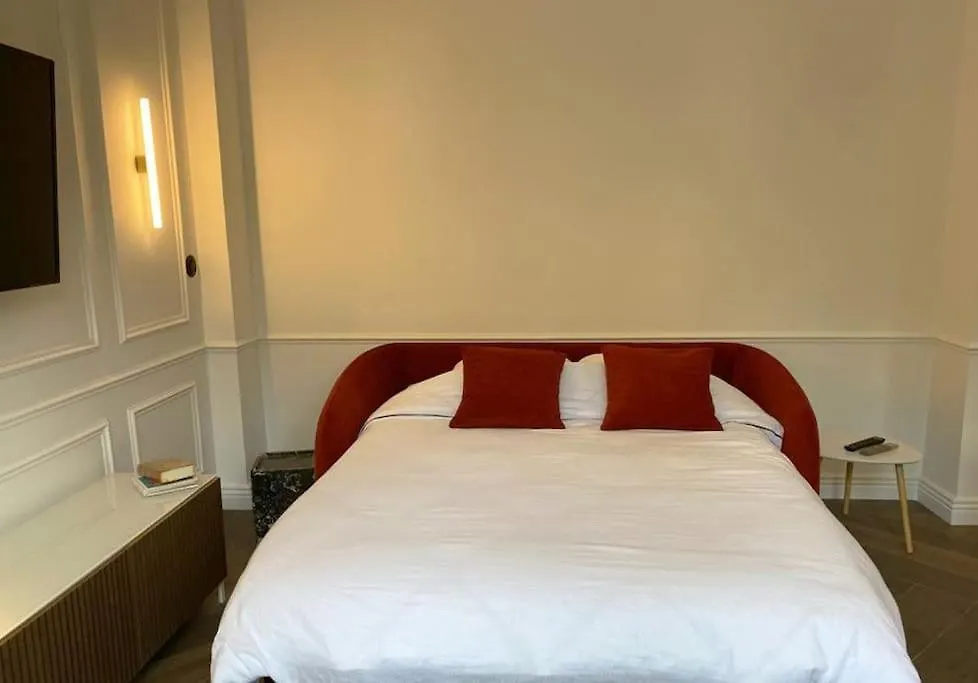 Le Petit Versailles - Appartement Centre Grenoble 0*,